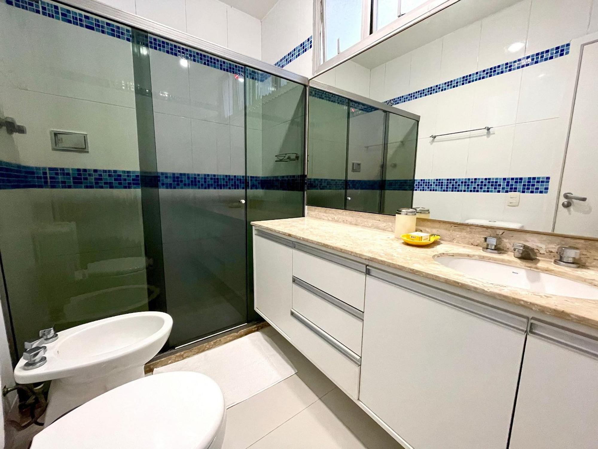 Apartamento Espacoso E Proximo A Do Leblon!